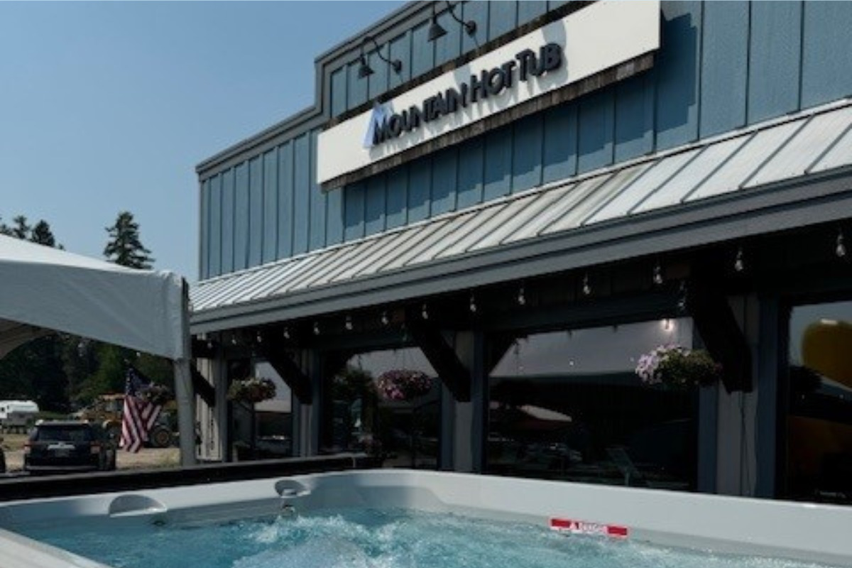 Hot tub dealers near me