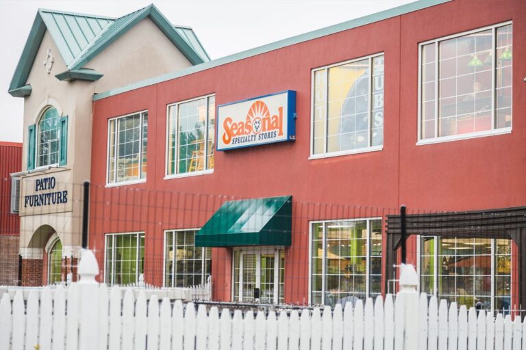 Seasonal Specialty Stores